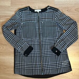 MK long sleeve light weight zipper shirt